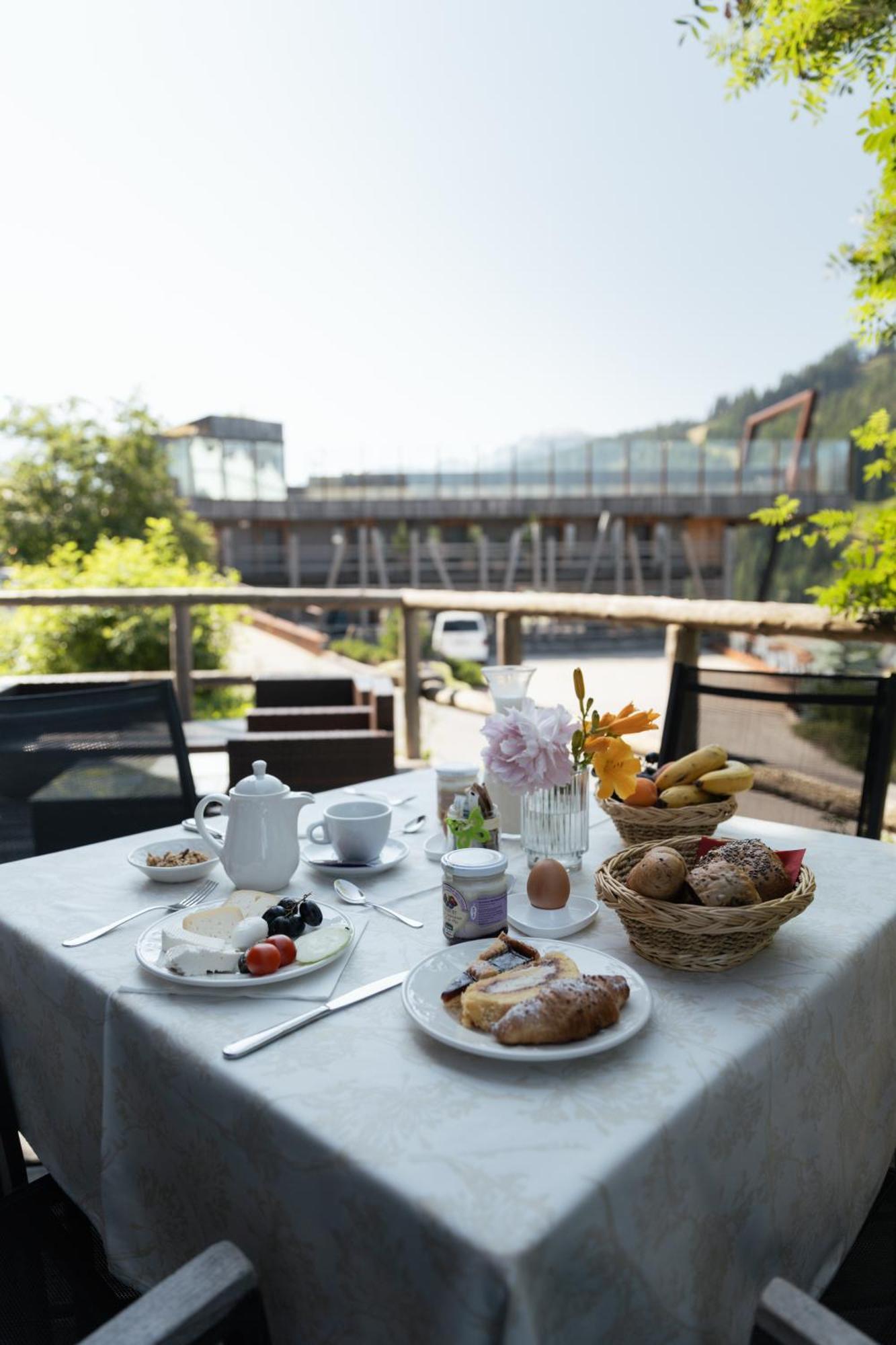 Luech Da Pcei Otel San Cassiano  Dış mekan fotoğraf